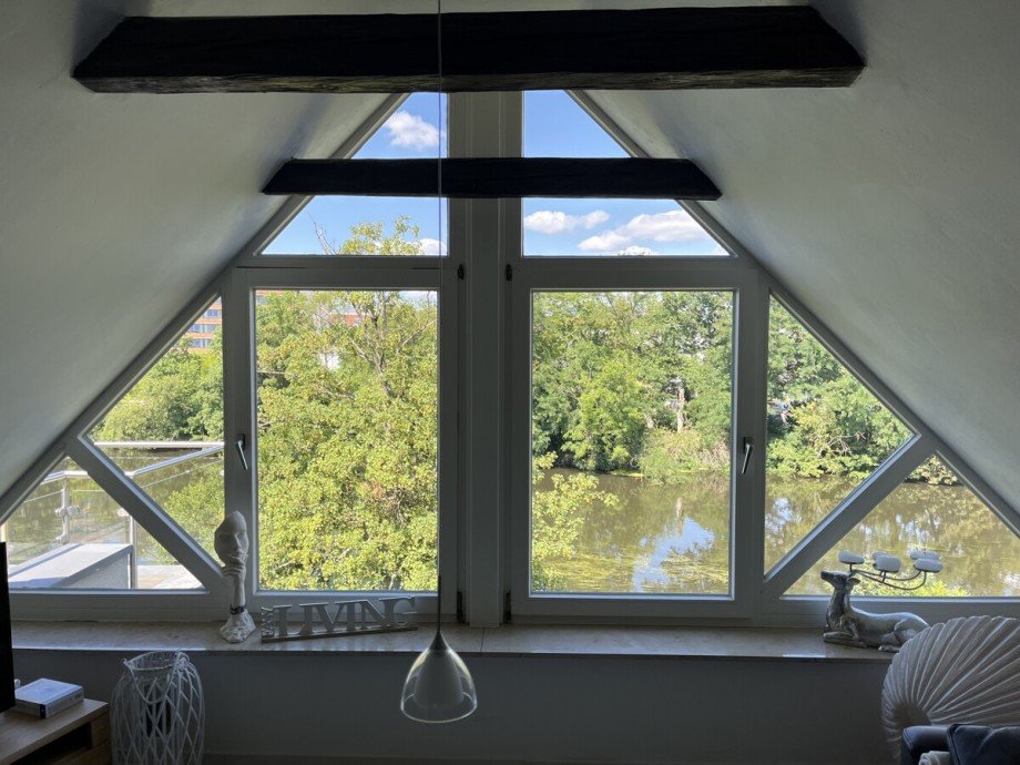 02 Blick aus dem Wohnzimmer Dachgeschosswohnung Celle