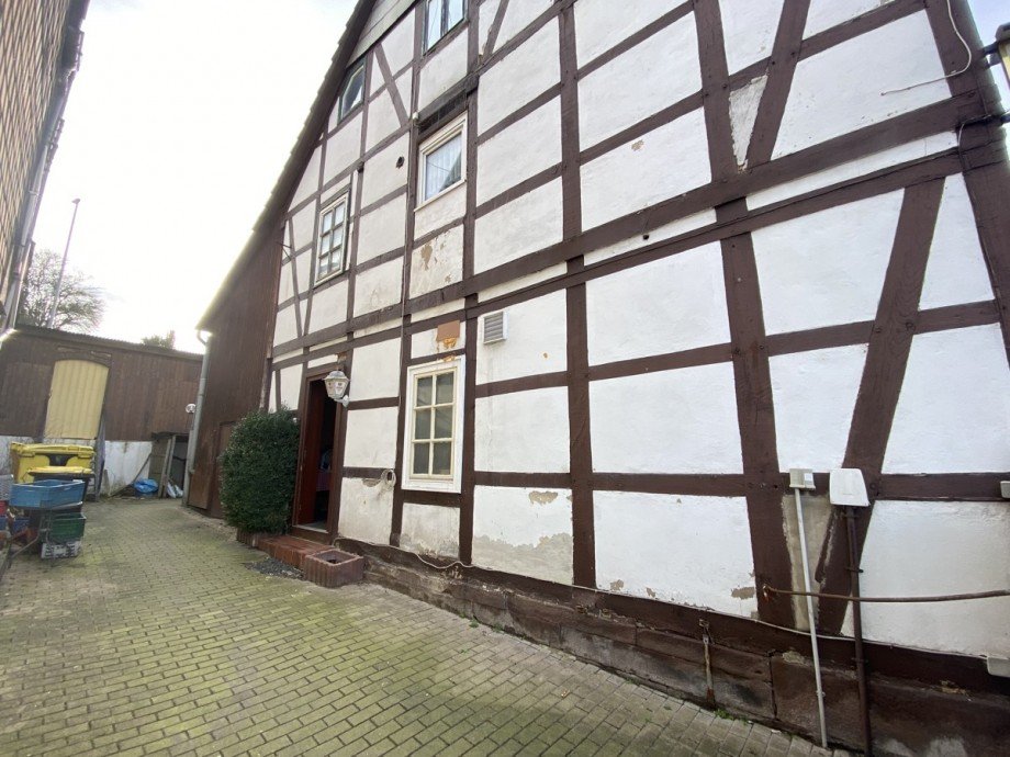 05 Seitenansicht Zweifamilienhaus Eschershausen