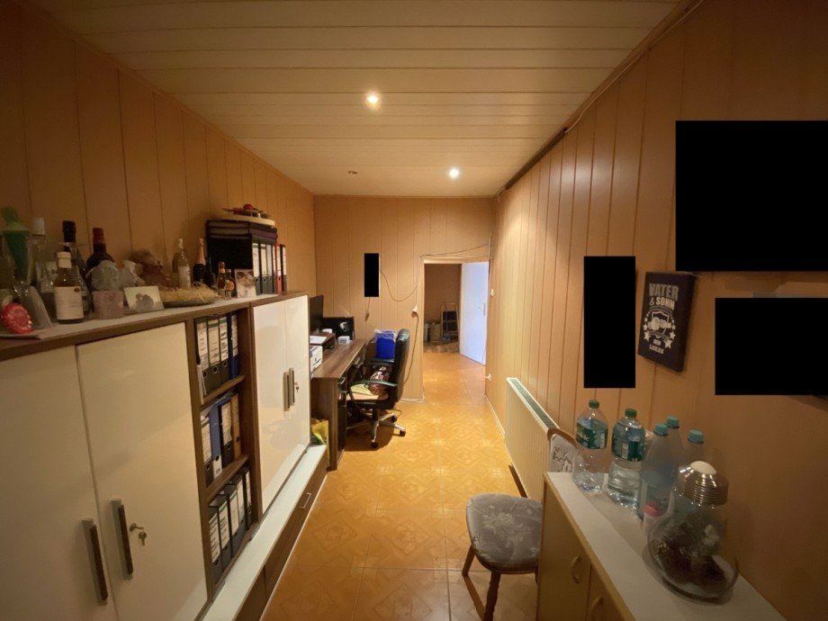 11 B�ro Zweifamilienhaus Eschershausen