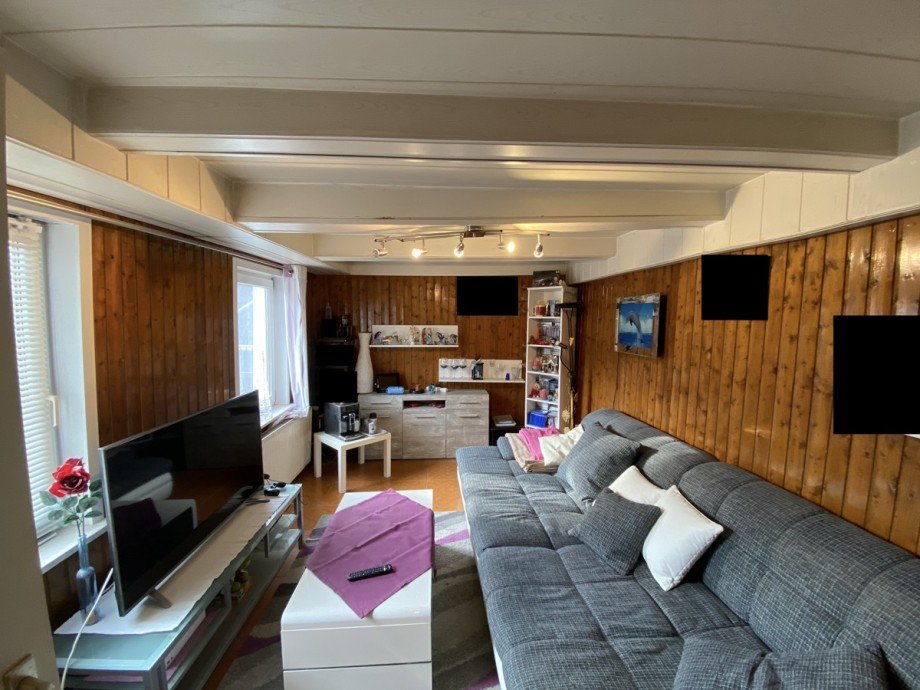 08 Wohnzimmer 1 Zweifamilienhaus Eschershausen